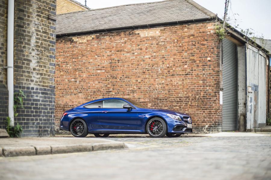  Mercedes-AMG C63 S Coupe 2016 года  (UK) (фото 12 из 30)